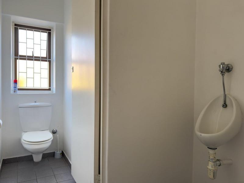 To Let commercial Property for Rent in Claremont Western Cape